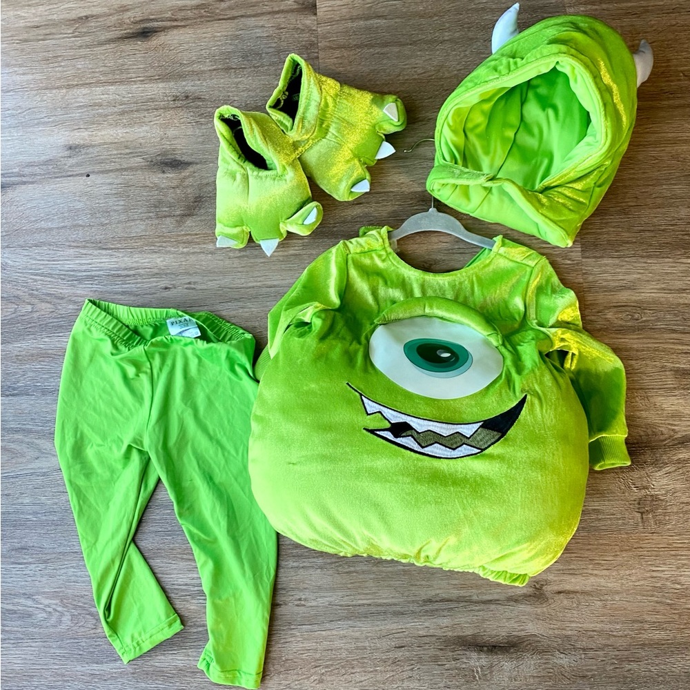 12-18mo Mike Wazowski Costume in Like New Condition